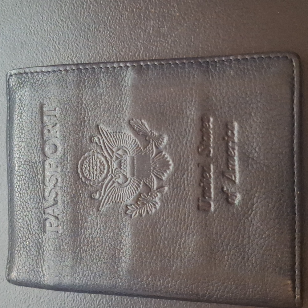 Wilson's Leather Black Passport Wallet - Picture 1 of 4